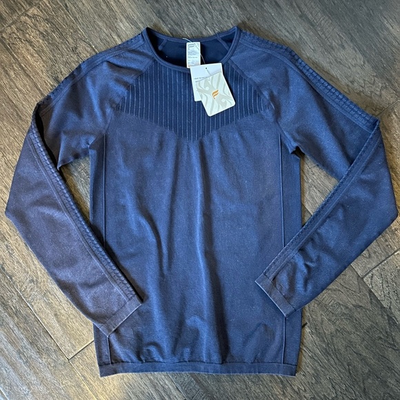 NWT Fabletics Sync Seamless Long Sleeve Top | Size S | Navy Blue - Picture 2 of 8